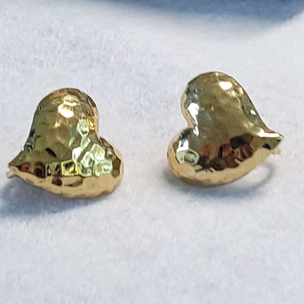 Vintage Unsigned Hammered Gold Tone Heart Nugget Clip On Earrings
